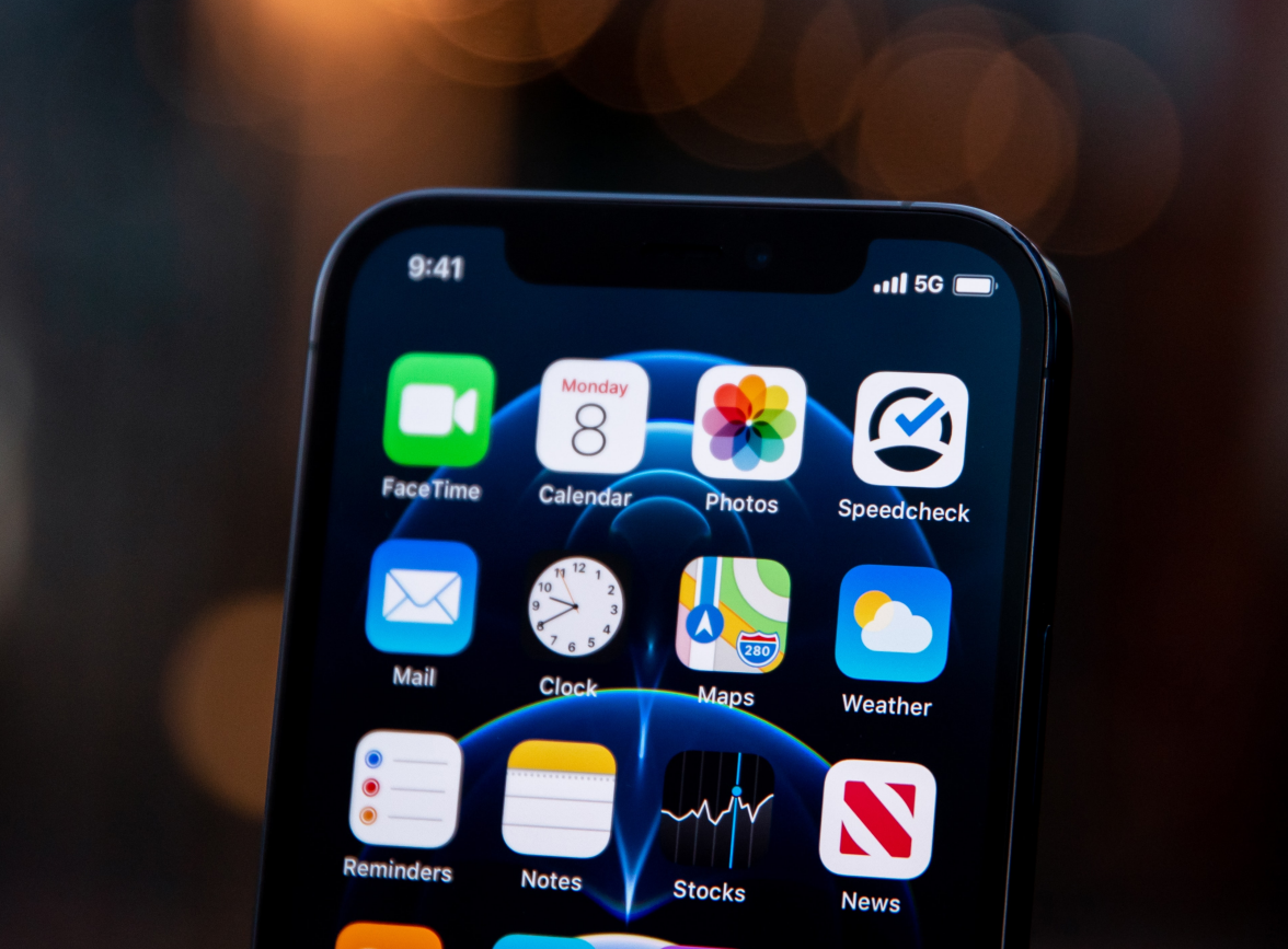 漳平苹果手机维修分享为什么 iPhone 12 在冬季会自动关机 