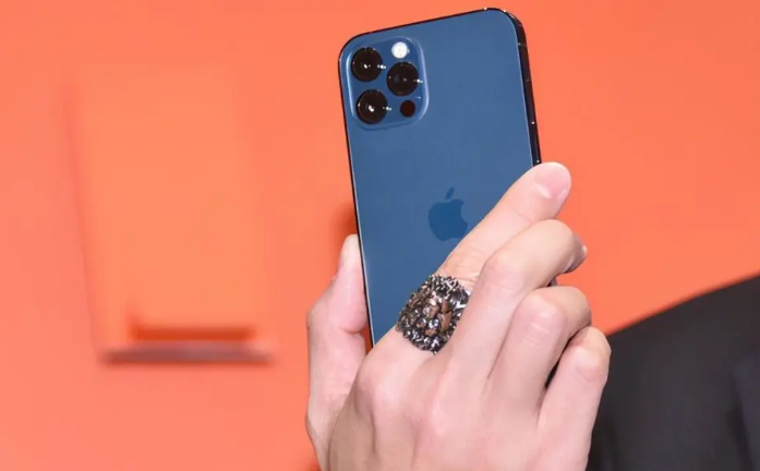 漳平苹果手机维修分享iPhone12系列重启方法教程 